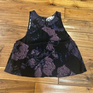 Closet clearout 🎉 Aritzia floral silk tank